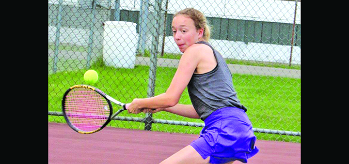 Three matches go 3-set distance in tough Norwich tennis loss